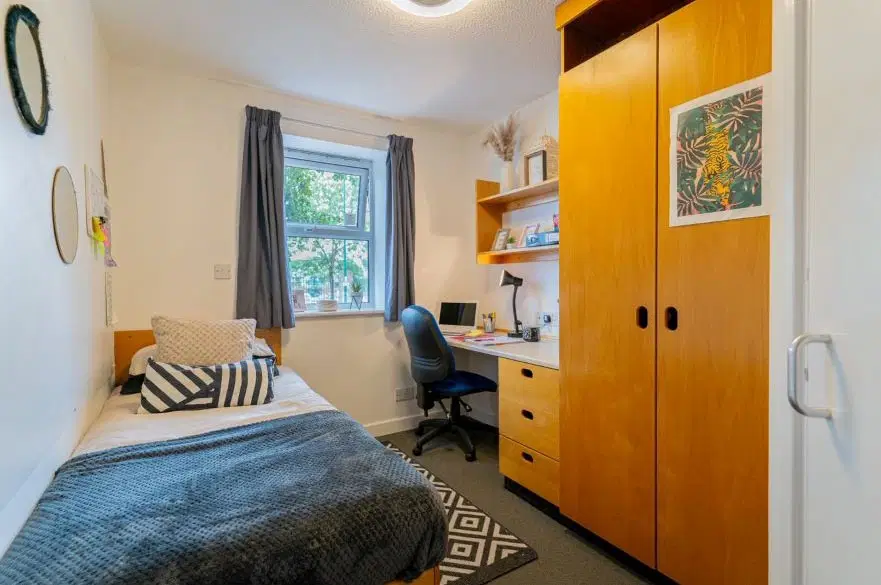 Flat Hartley Road in Nottingham