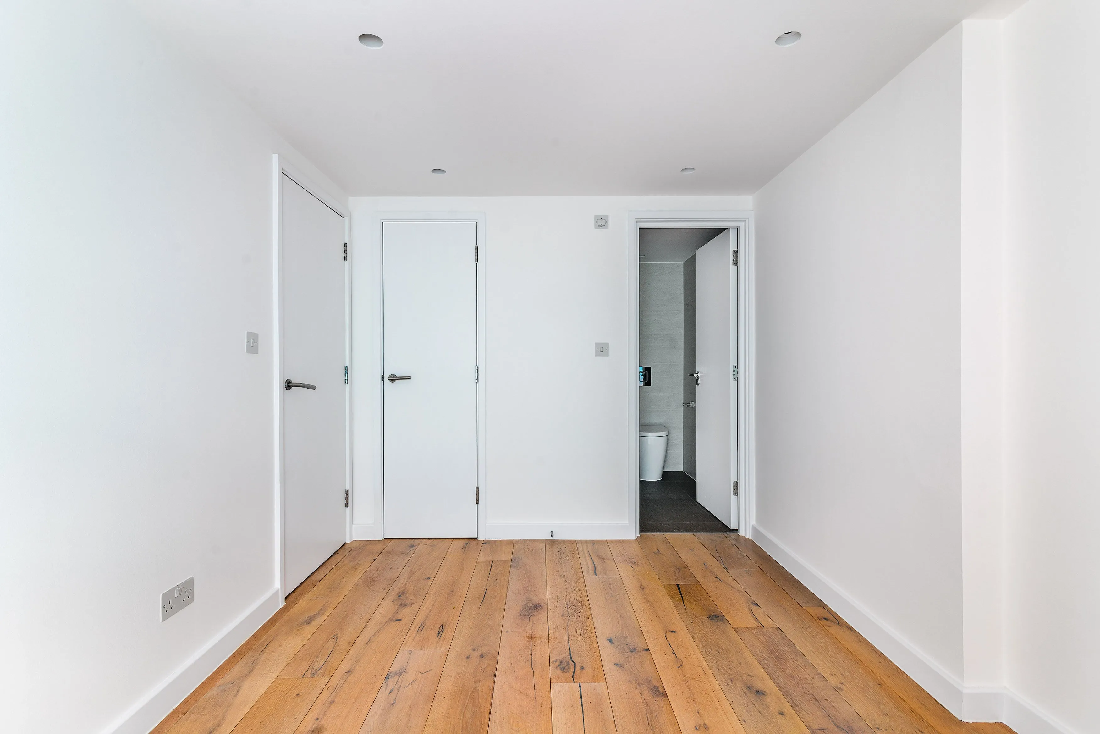 Flat Hanover Place in City of Westminster