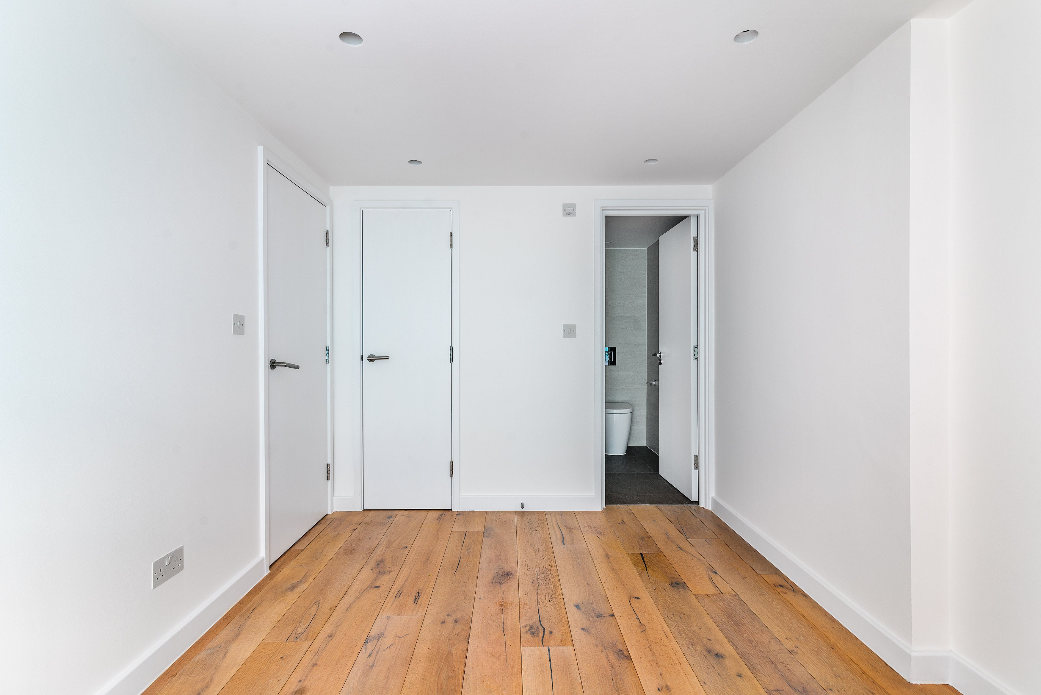 Flat Hanover Place in City of Westminster