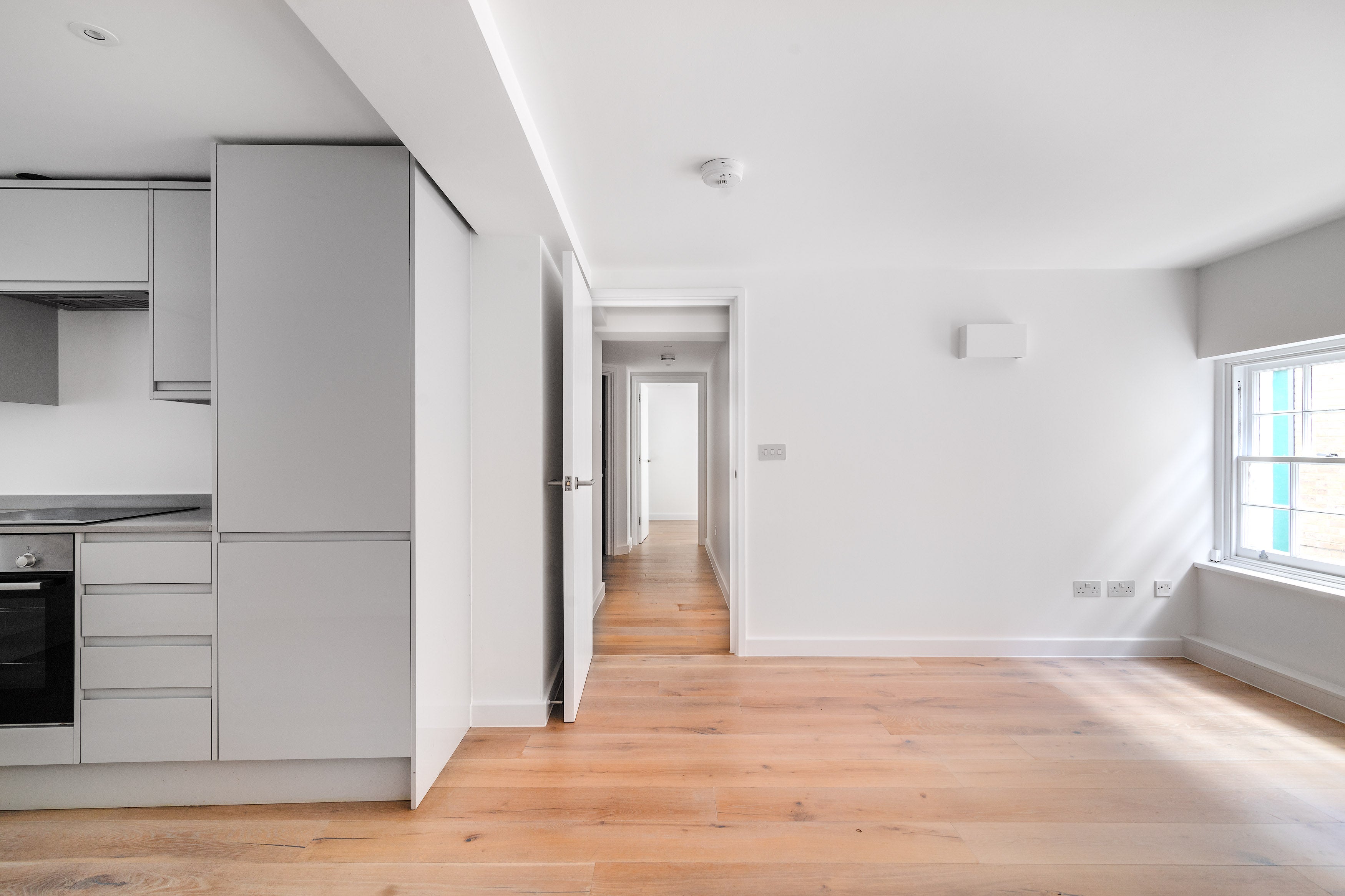Flat Hanover Place in City of Westminster