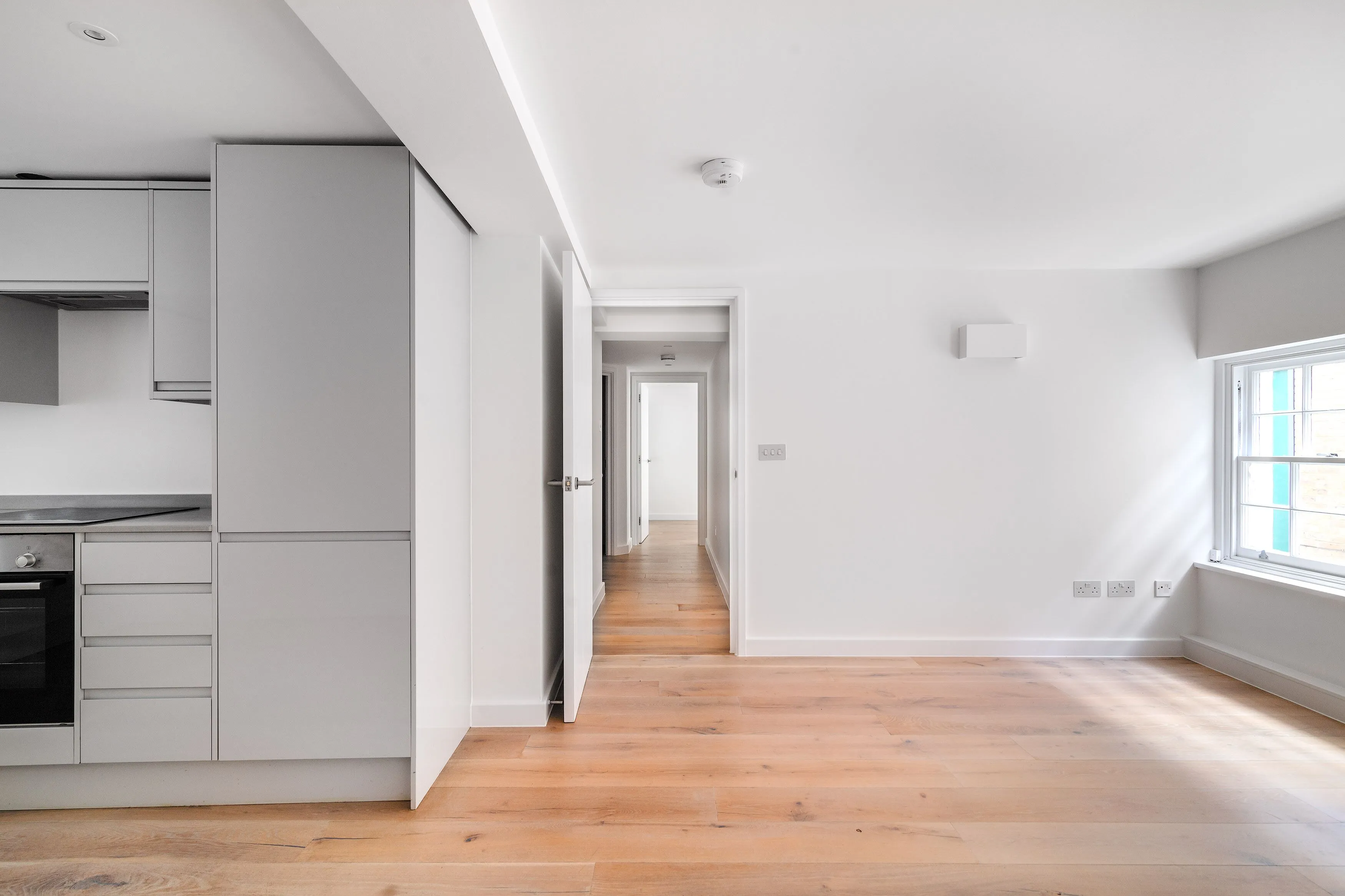 Flat Hanover Place in City of Westminster