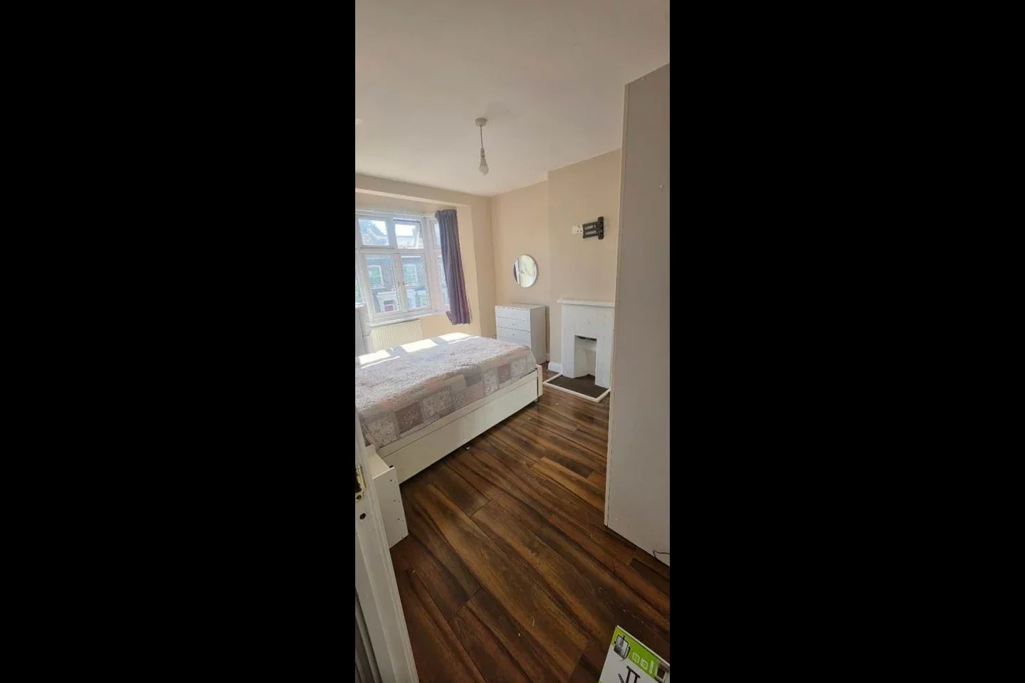 Room Shardeloes Road in Greater London