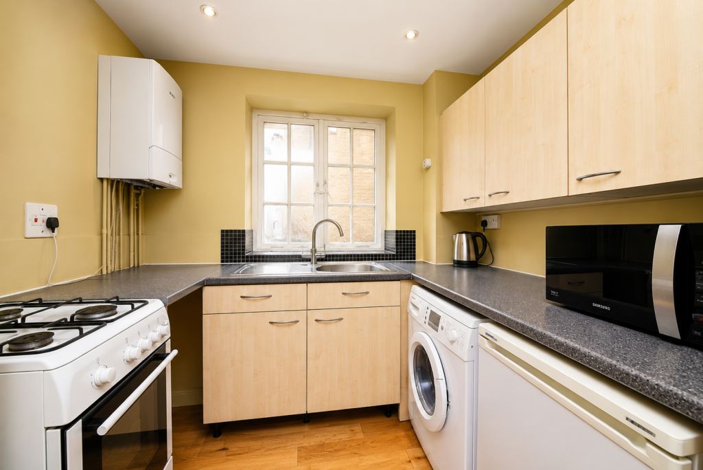 Flat Portpool Lane in Greater London