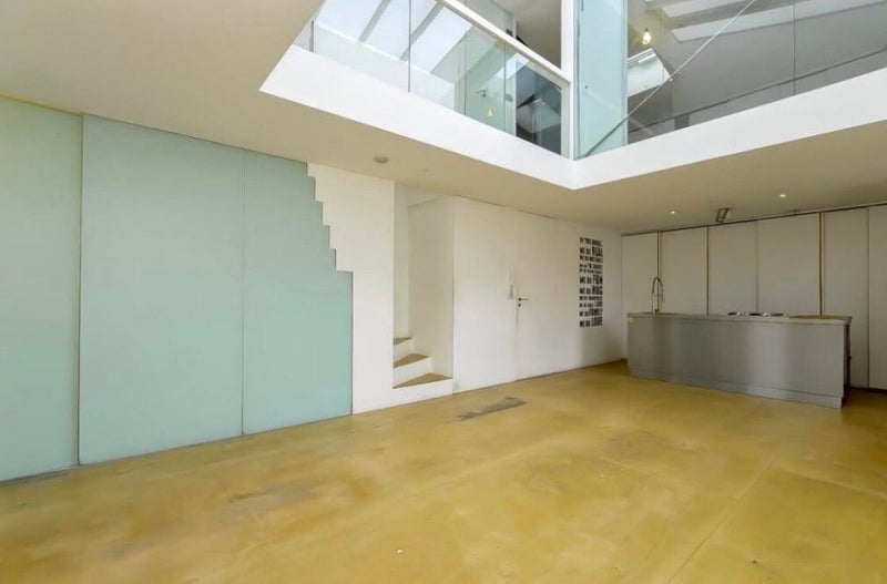 Room Chatsworth Road in Greater London