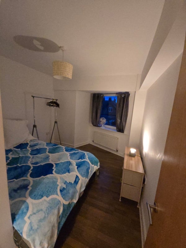 Room Mere Green Road in Birmingham