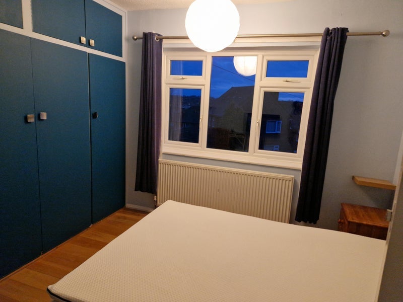 Room Henley Rise in Nottingham
