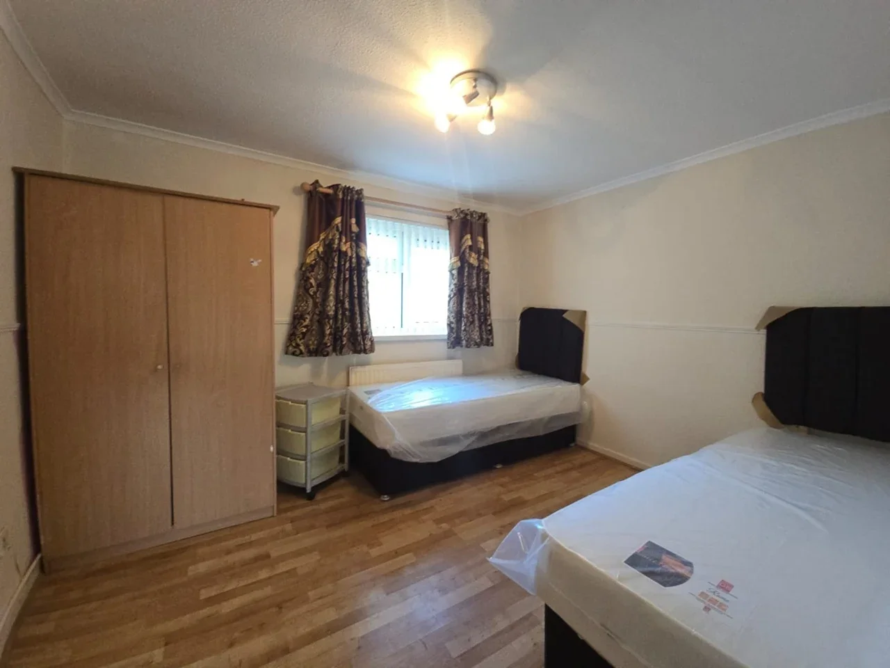 Room Pentland Road in Slough