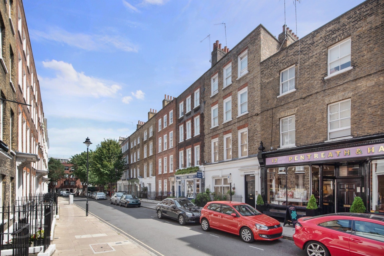 Flat Rugby Street in Greater London