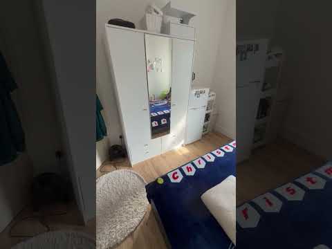 Room Cumberland Road in Greater London