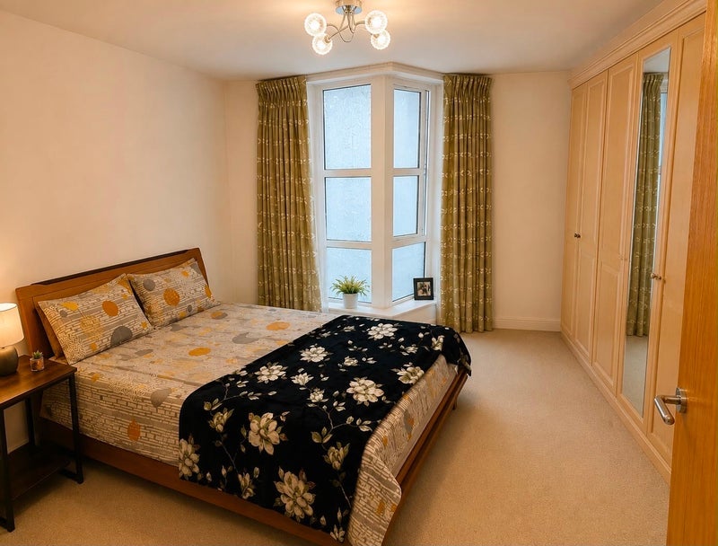 Room Knights Road in Greater London
