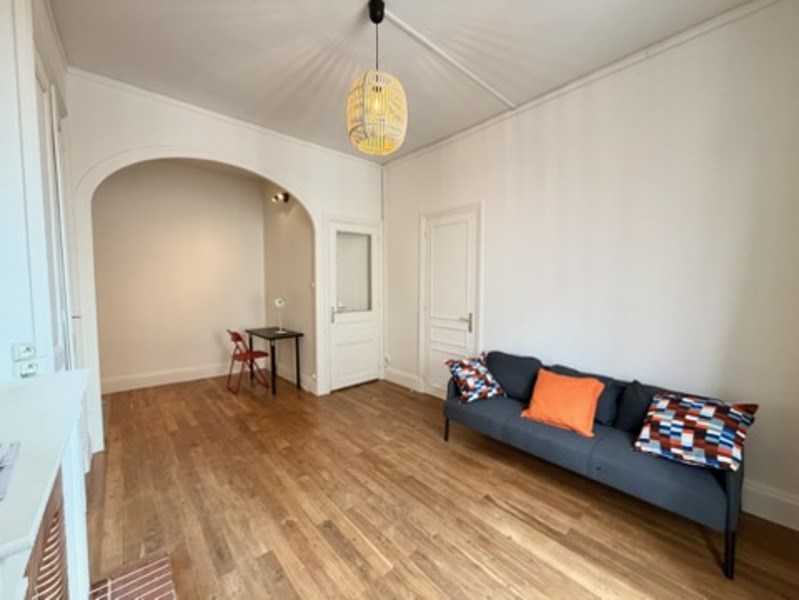 Flat Rue Charton in Oullins-Pierre-Bénite