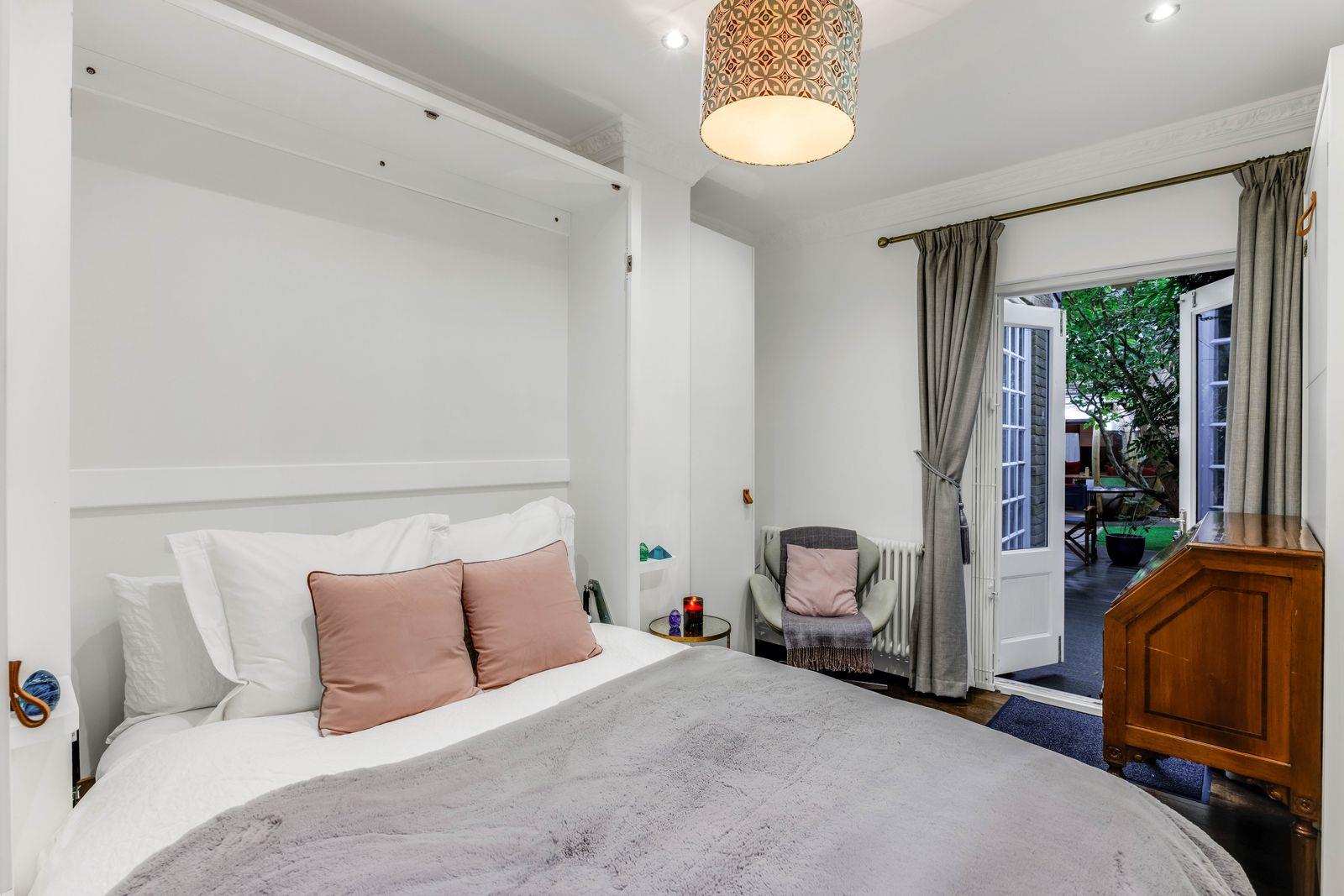 Flat Sutherland Avenue in City of Westminster