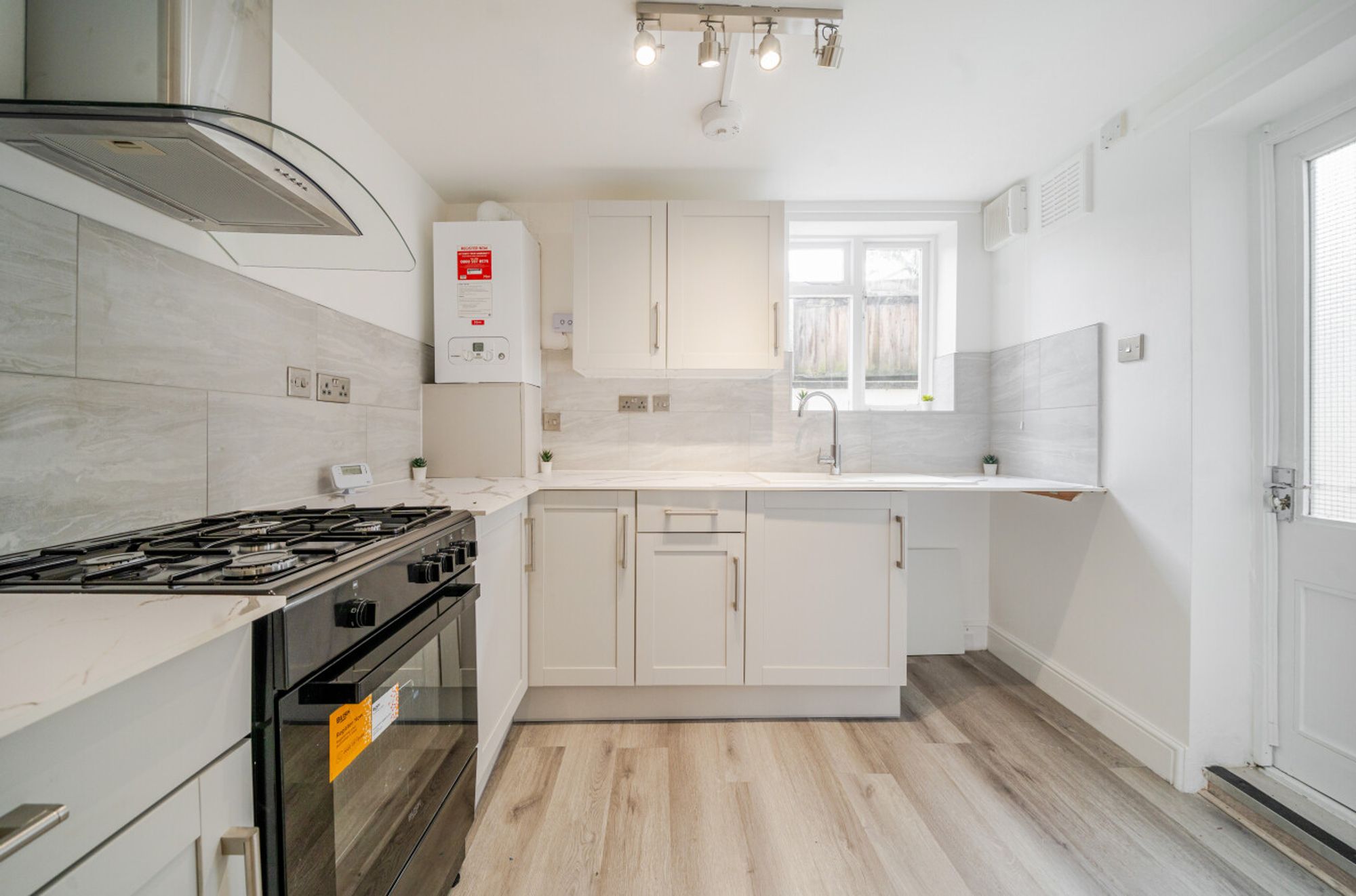 Flat Bedford Road in Greater London