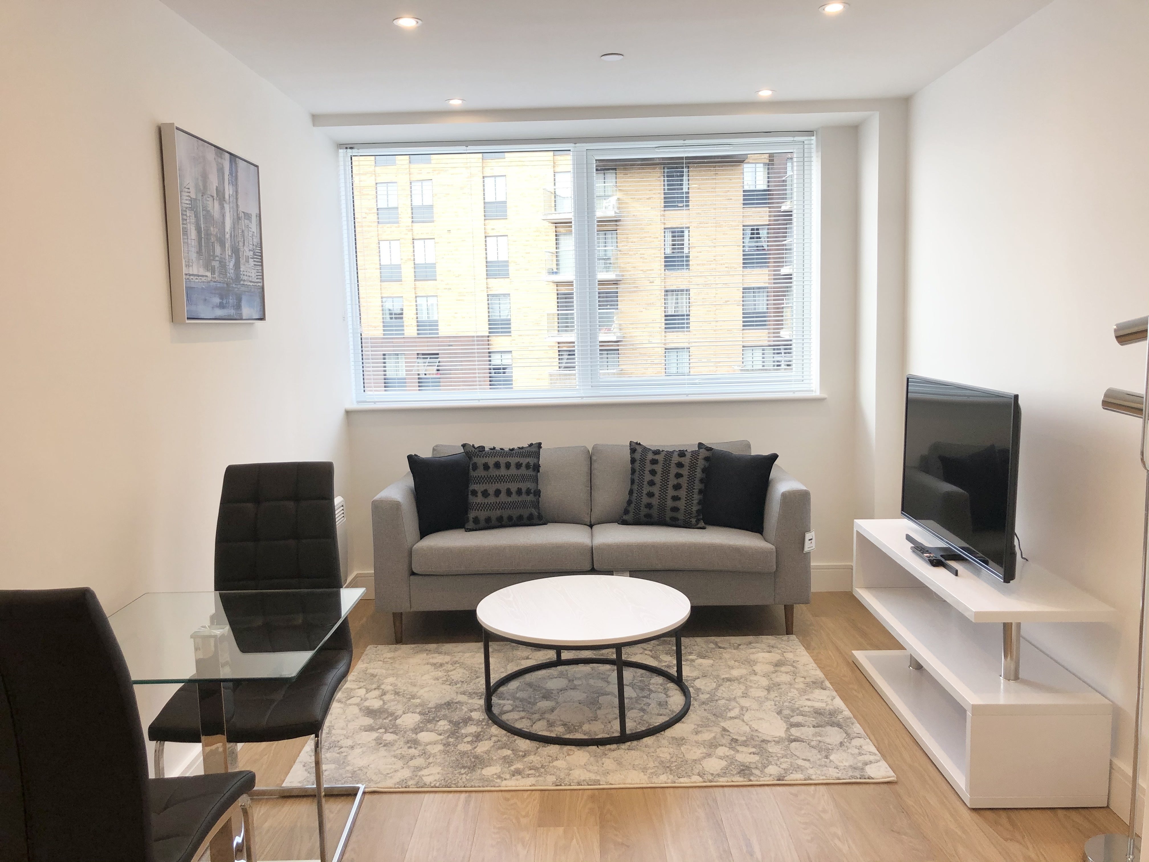 Flat South Street in Greater London