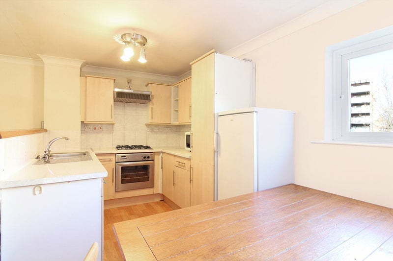 Room Melford Court in Greater London