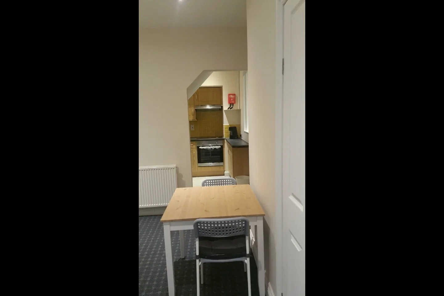 Room Belmont Road in Luton