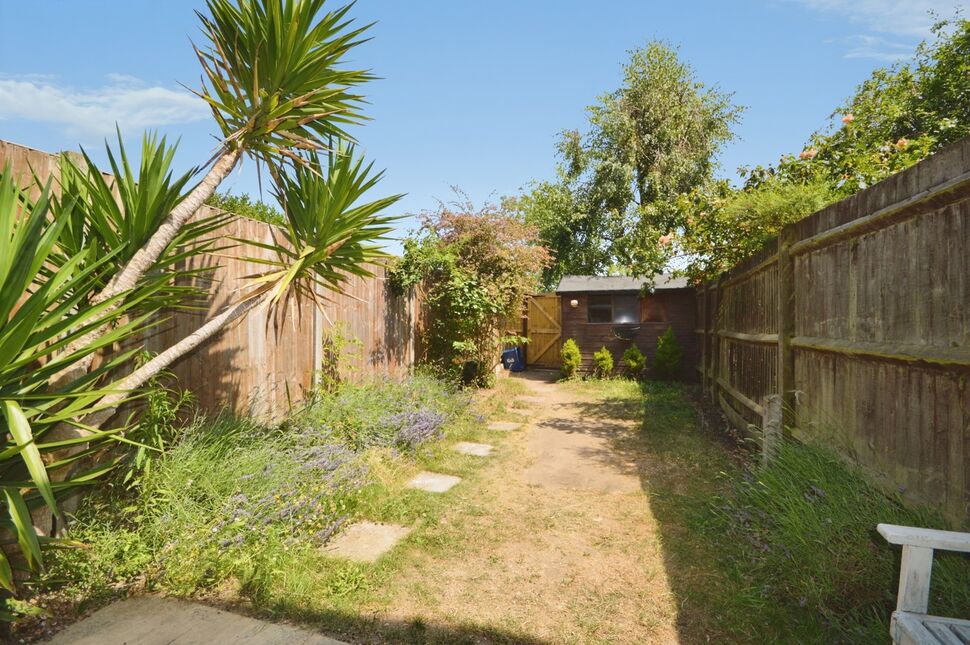 House Worton Road in Greater London