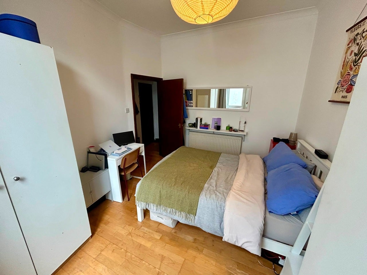 Flat Newington Green Road in Greater London