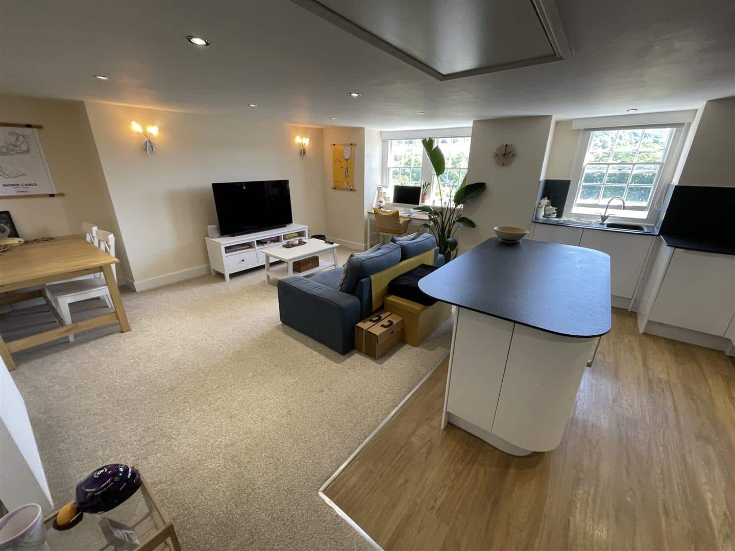 Flat Kensington Place in Bath