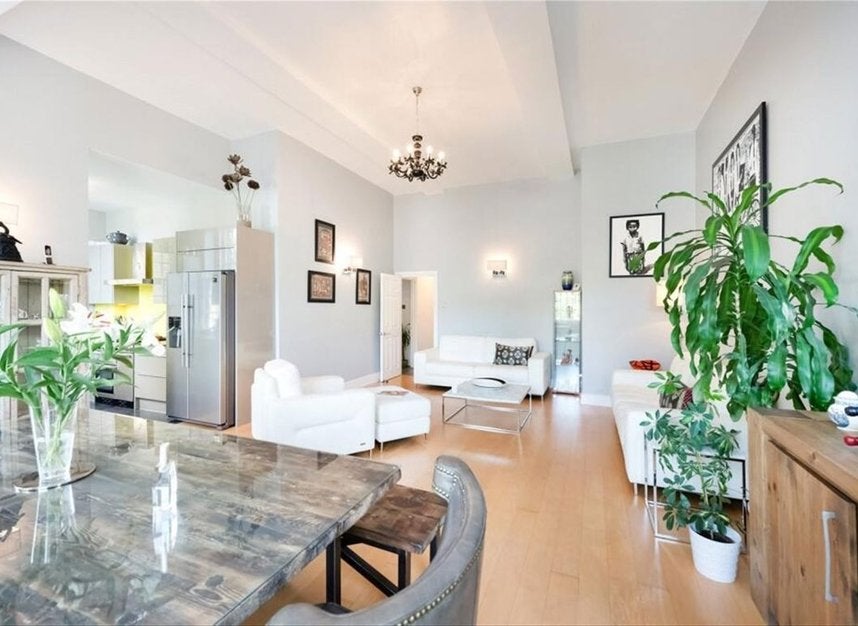 Flat FitzHerbert Walk in Greater London