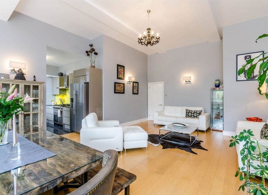 Flat FitzHerbert Walk in Greater London