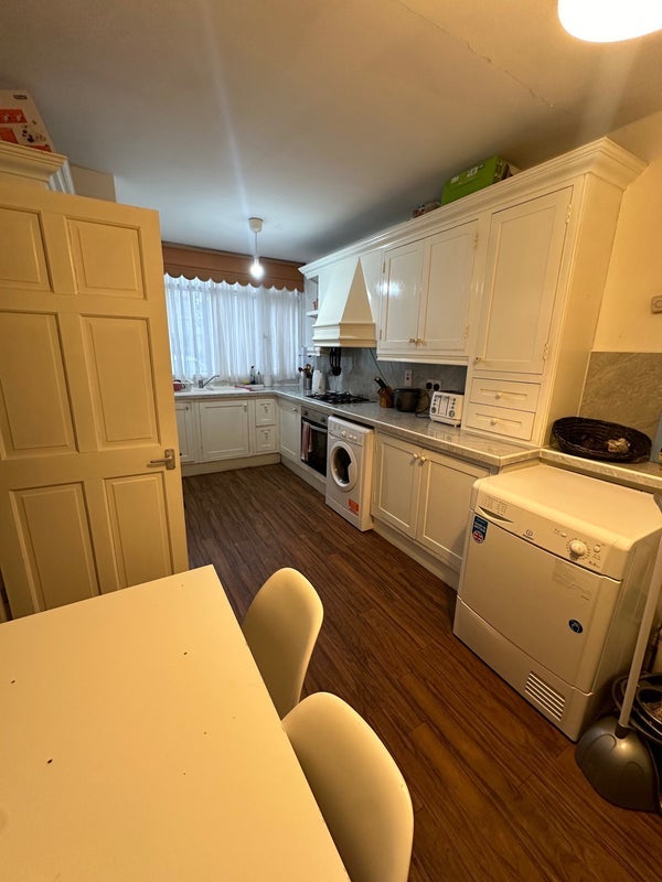 Room Carmen Street in Greater London