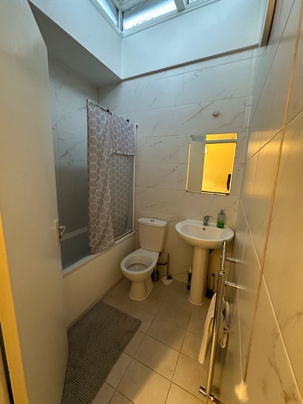 Room Carmen Street in Greater London