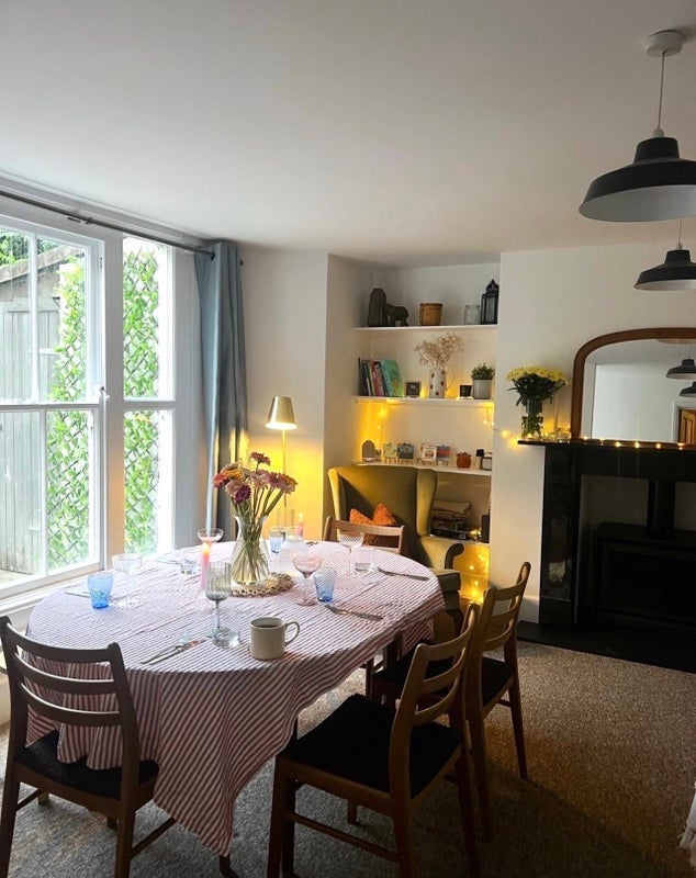 Room Tyndalls Park Road in Bristol