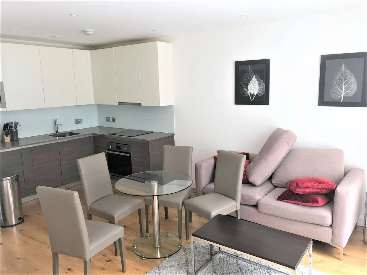 Flat Balfour Road in Greater London