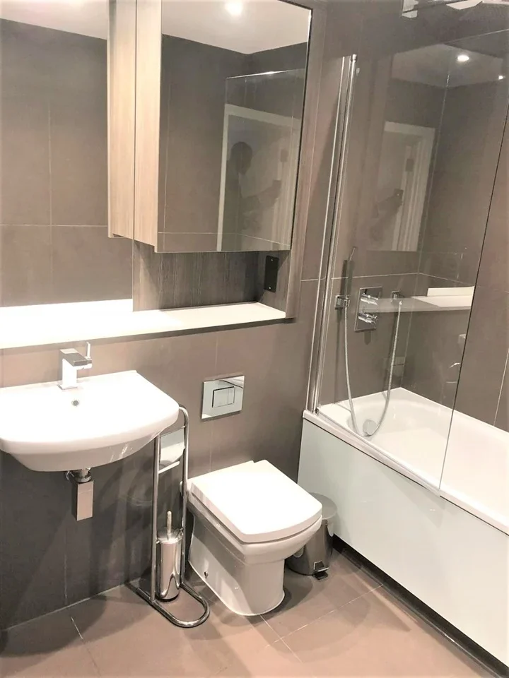 Flat Balfour Road in Greater London