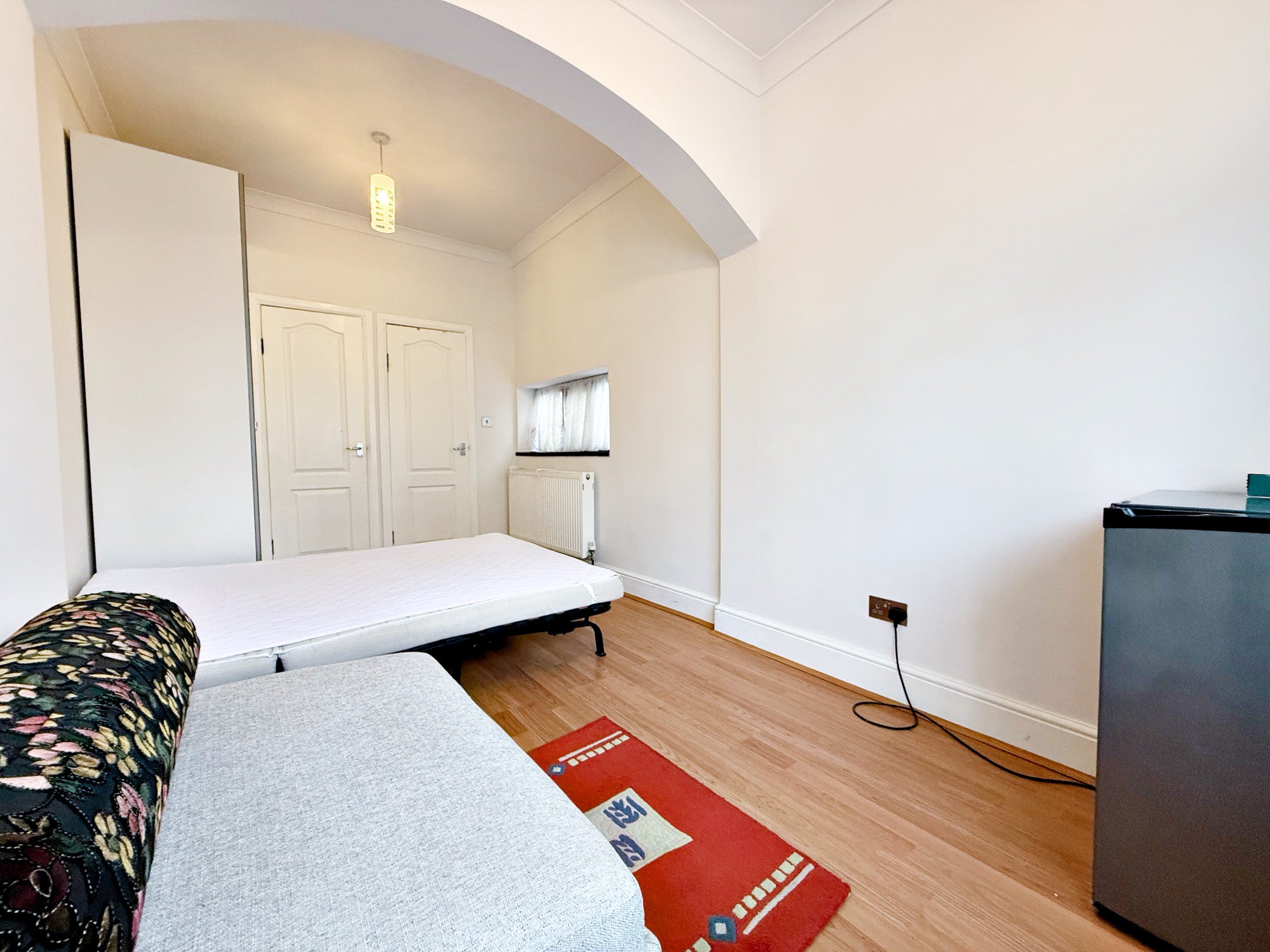 Flat Wood Lane in Greater London