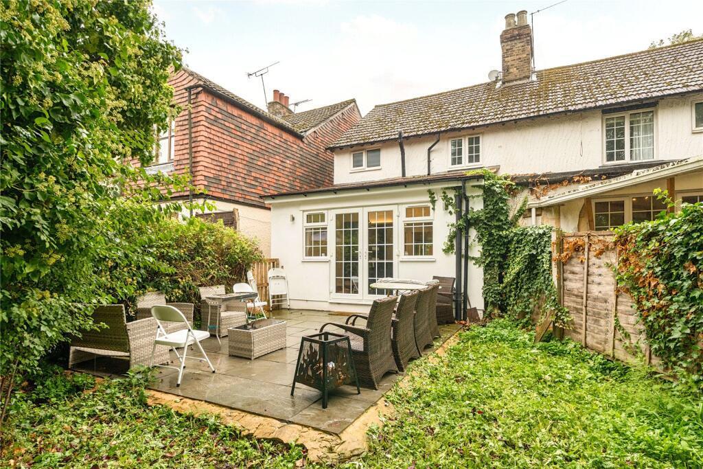 Flat Parkgate Road in Sevenoaks