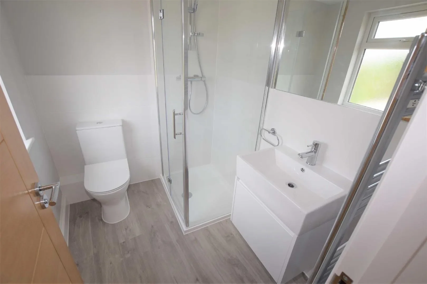 Room Montagu Road in Greater London