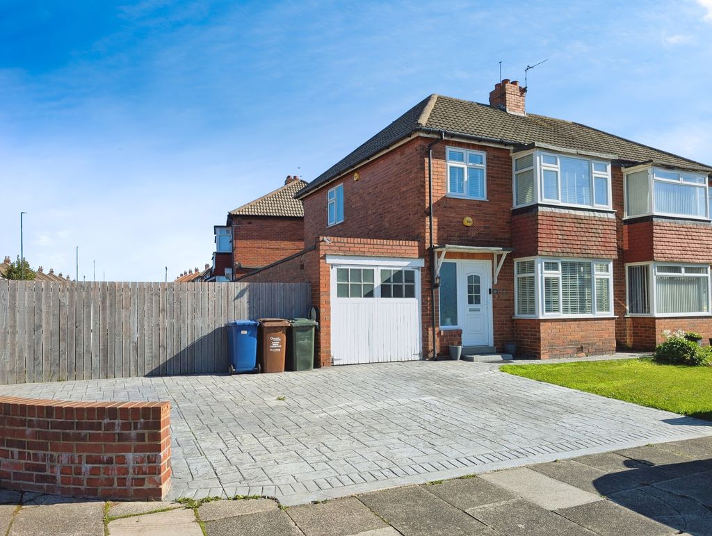 House Hesleyside Drive in Newcastle upon Tyne