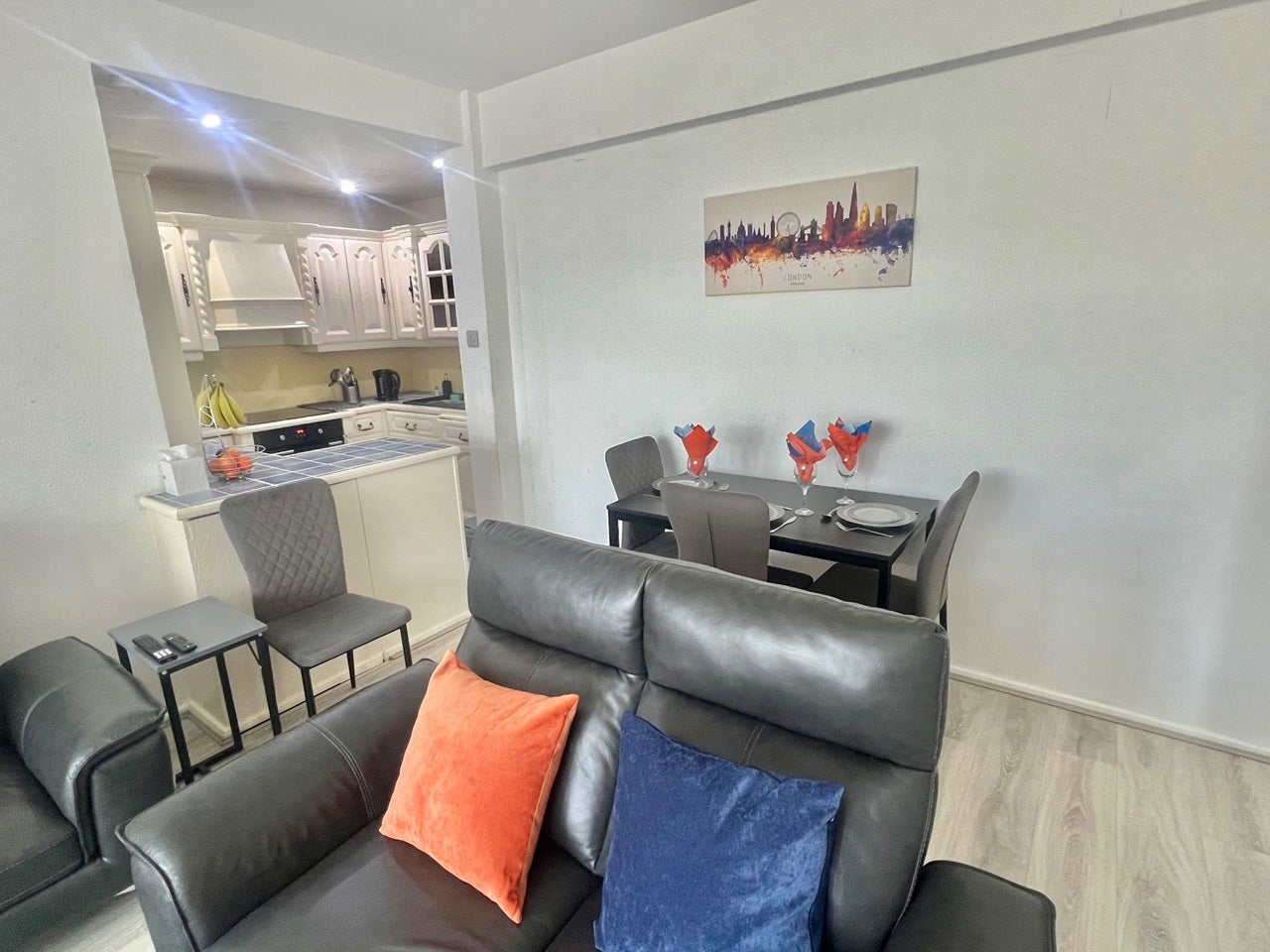 Flat Wellesley Court in City of Westminster