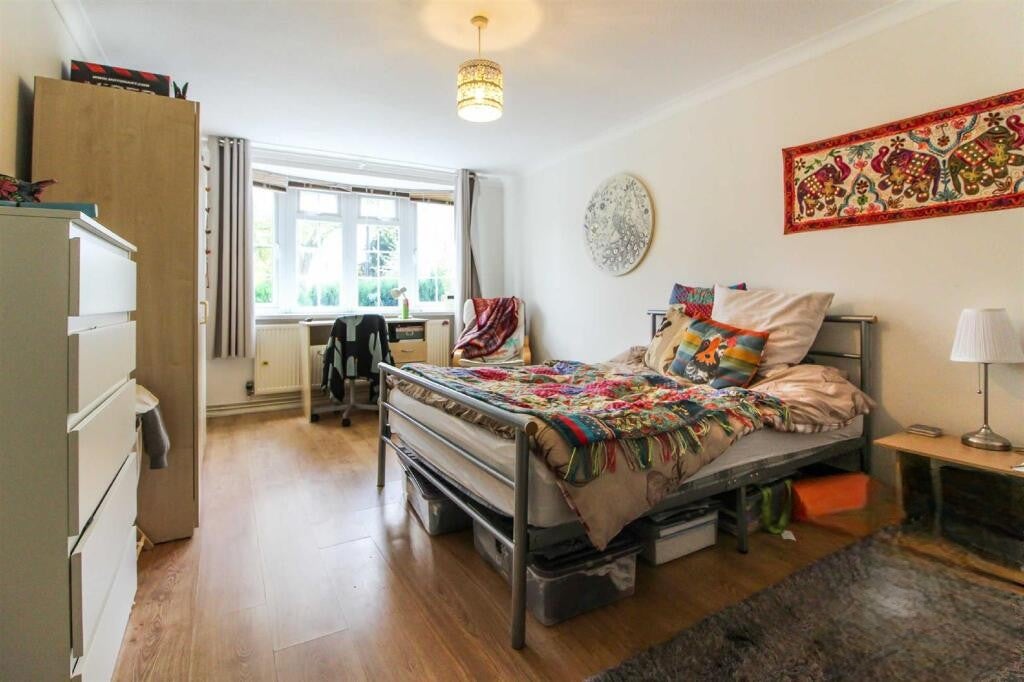 Room Derby Road in Nottingham