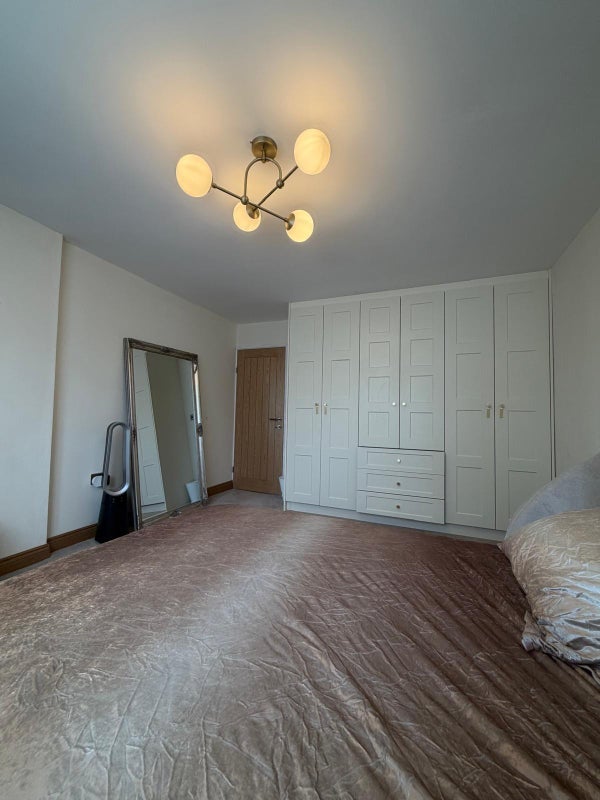 Room Ebrington Avenue in Metropolitan Borough of Solihull