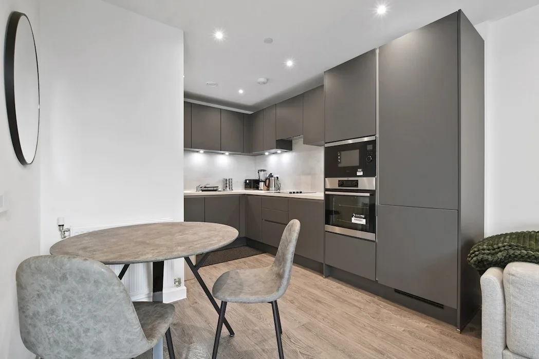 Flat Rosalind Close in Greater London