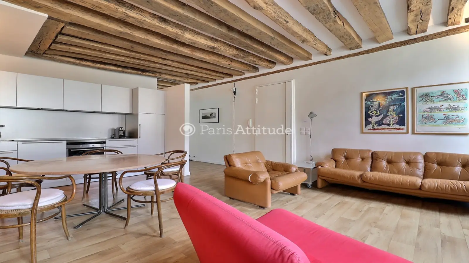 Flat Place des Vosges in Paris