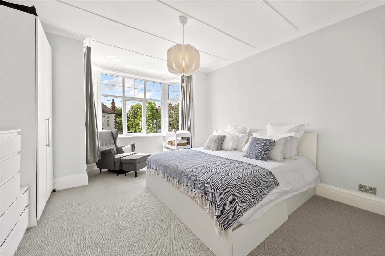 House Melbury Gardens in Greater London