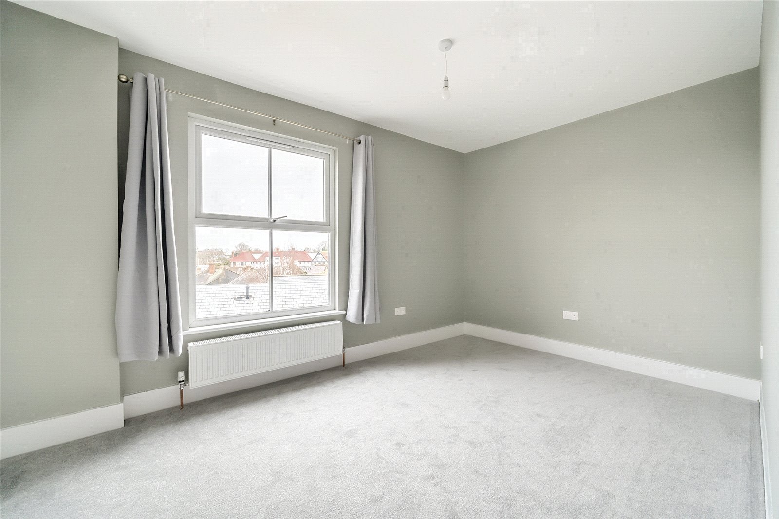 Flat Heather Place in Elmbridge