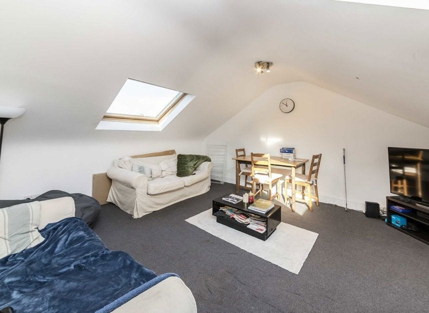 Room St Luke's Avenue in Greater London
