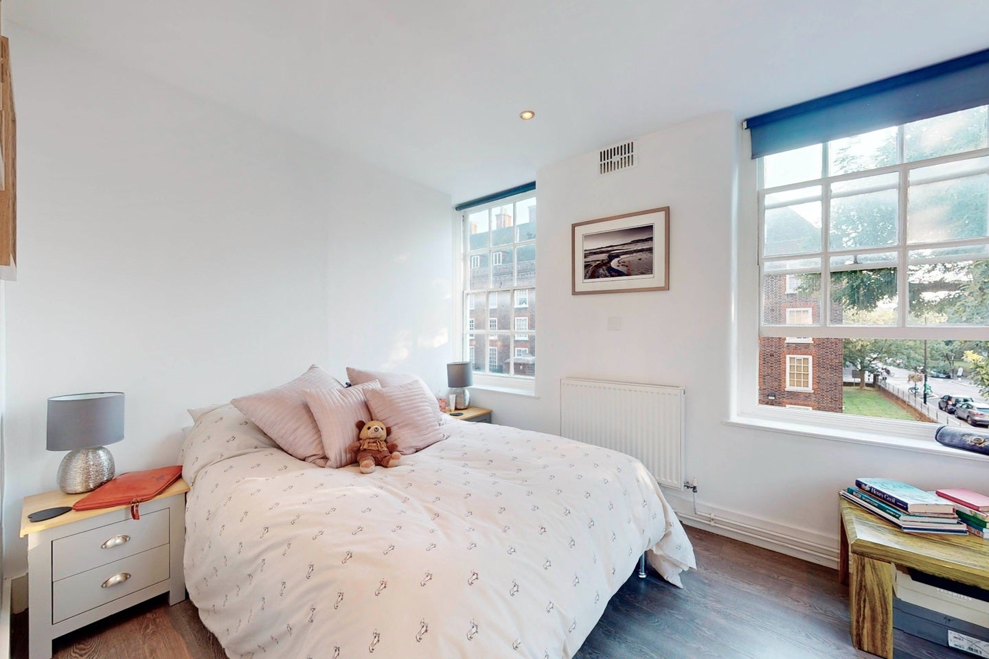 Flat Frampton Street in City of Westminster