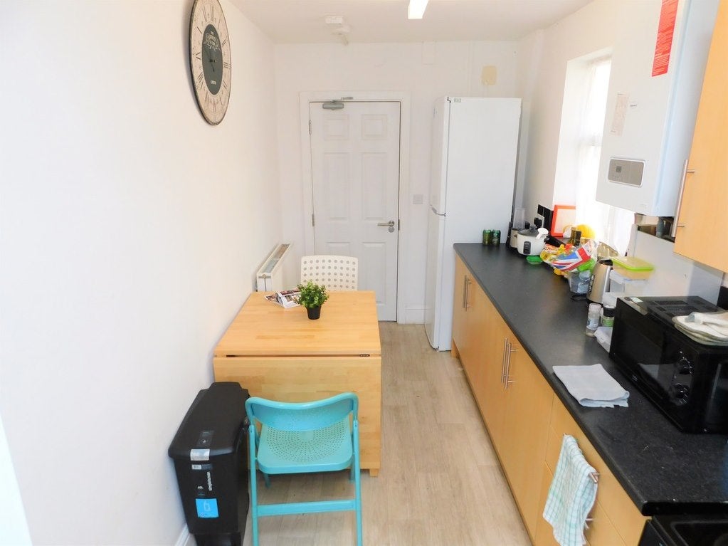 Room Burgess Road in Southampton