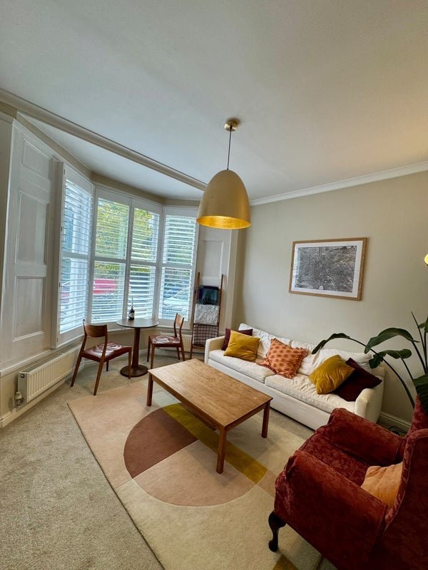 House Digby Crescent in Greater London