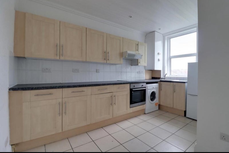 Room Bensham Lane in Greater London