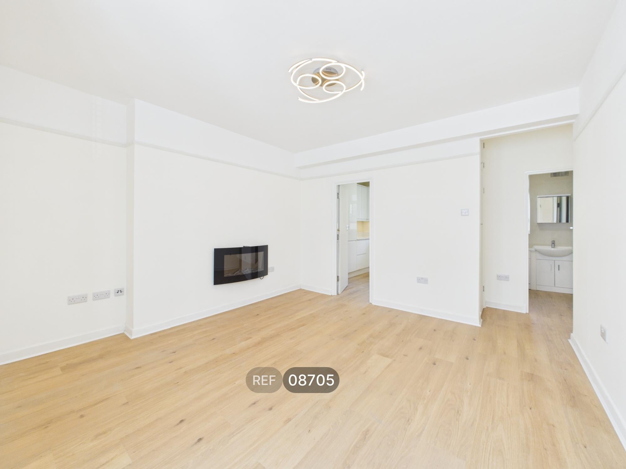 Flat Meath Street in Greater London