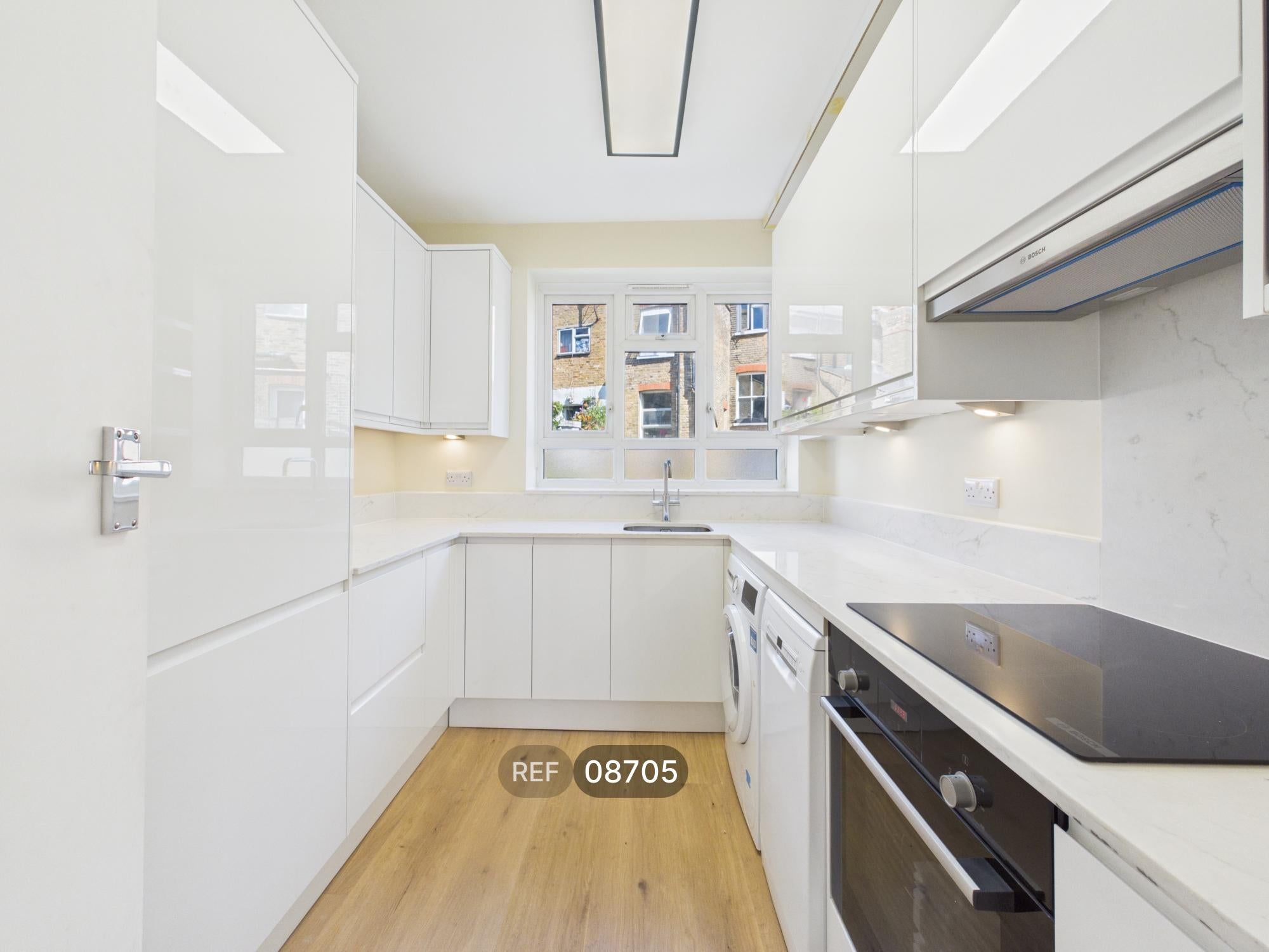 Flat Meath Street in Greater London