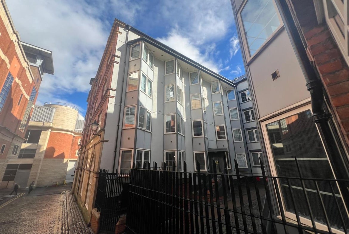 Flat Low Friar Street in Newcastle upon Tyne