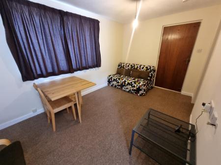 Flat Mondello Drive in Derby